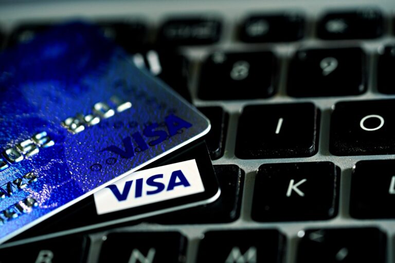 Image about how to apply for american express gold card?