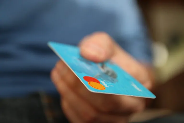 Imagem sobre como ver o número do cartão pelo aplicativo nubank?