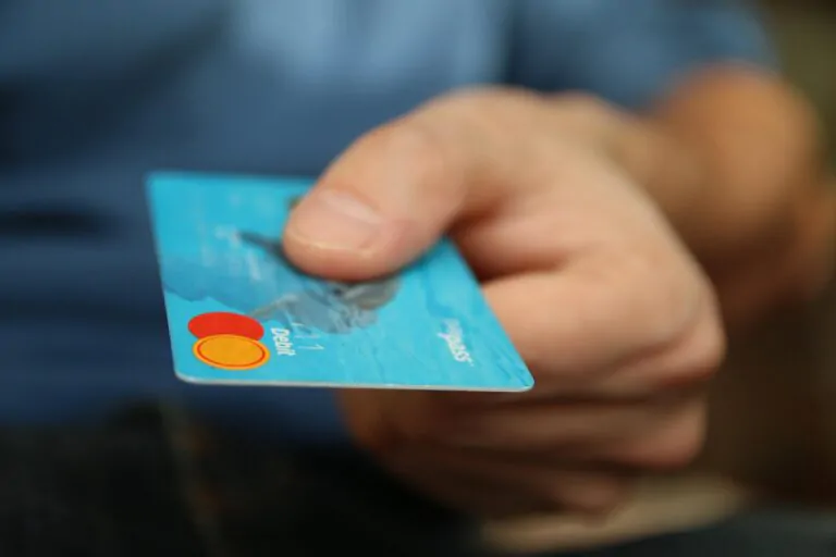 how to use capital one venture card points?